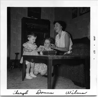 small_Willard Moore wife and girls.webp